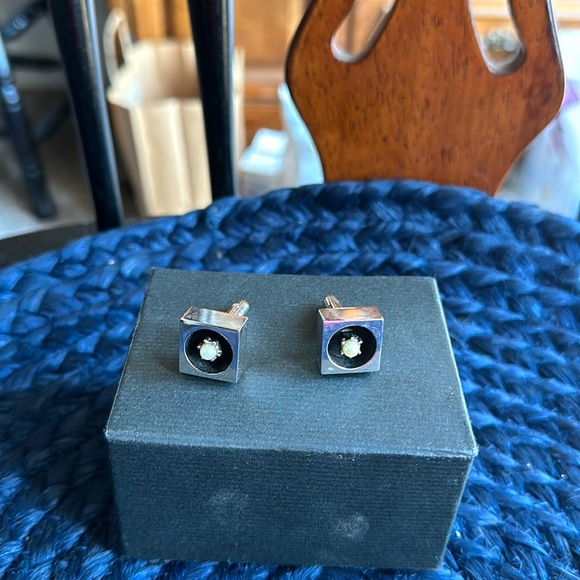 Men's Cuff Links - Picture 1 of 3